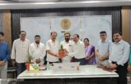 राज्यसभा खासदार राजेंद्र जैन यांची जिल्हा परिषदेत सदिच्छा भेट
